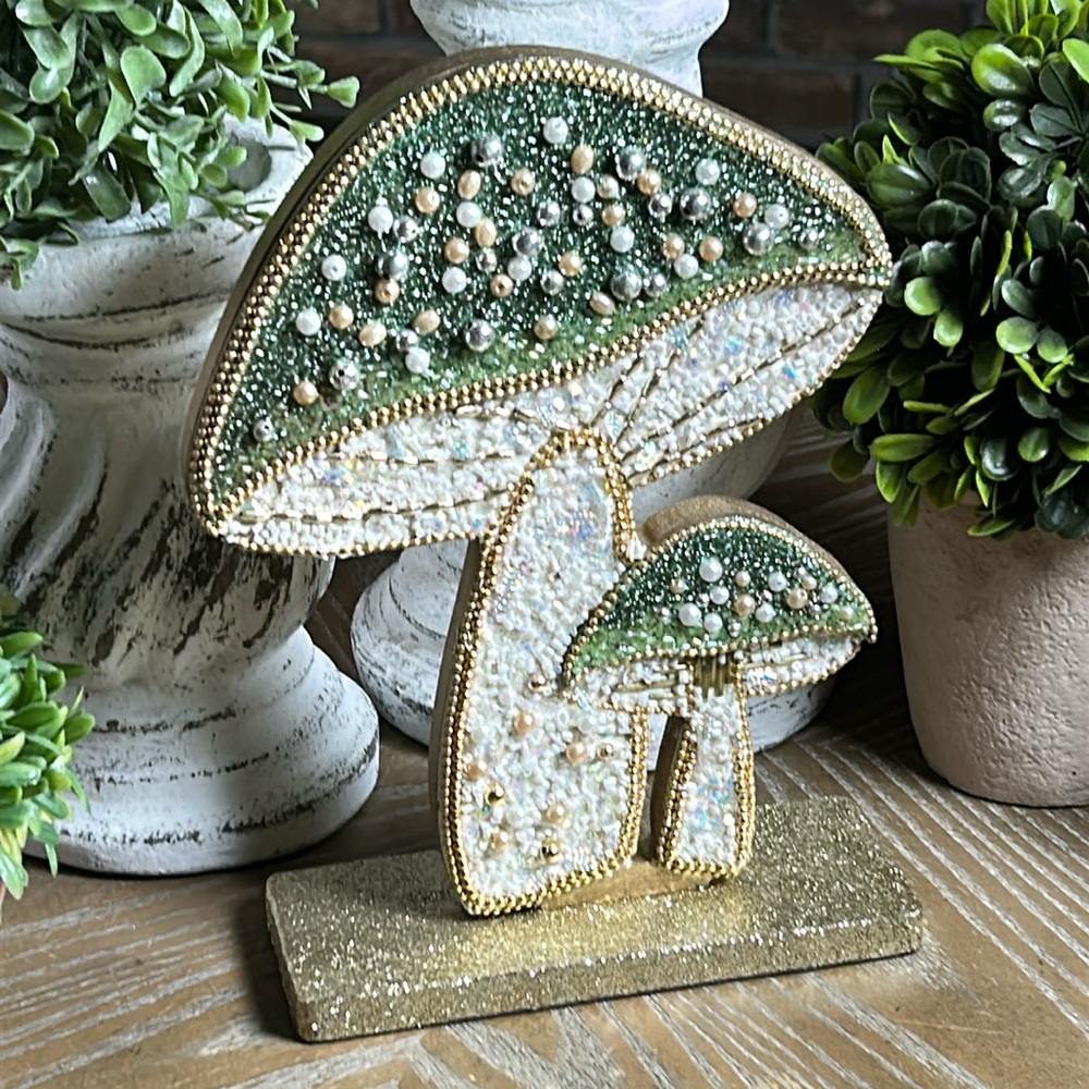 NEW! Vintage Inspired Bohemian Beaded Pearl Wood Wild Enchanted Forest Mushroom